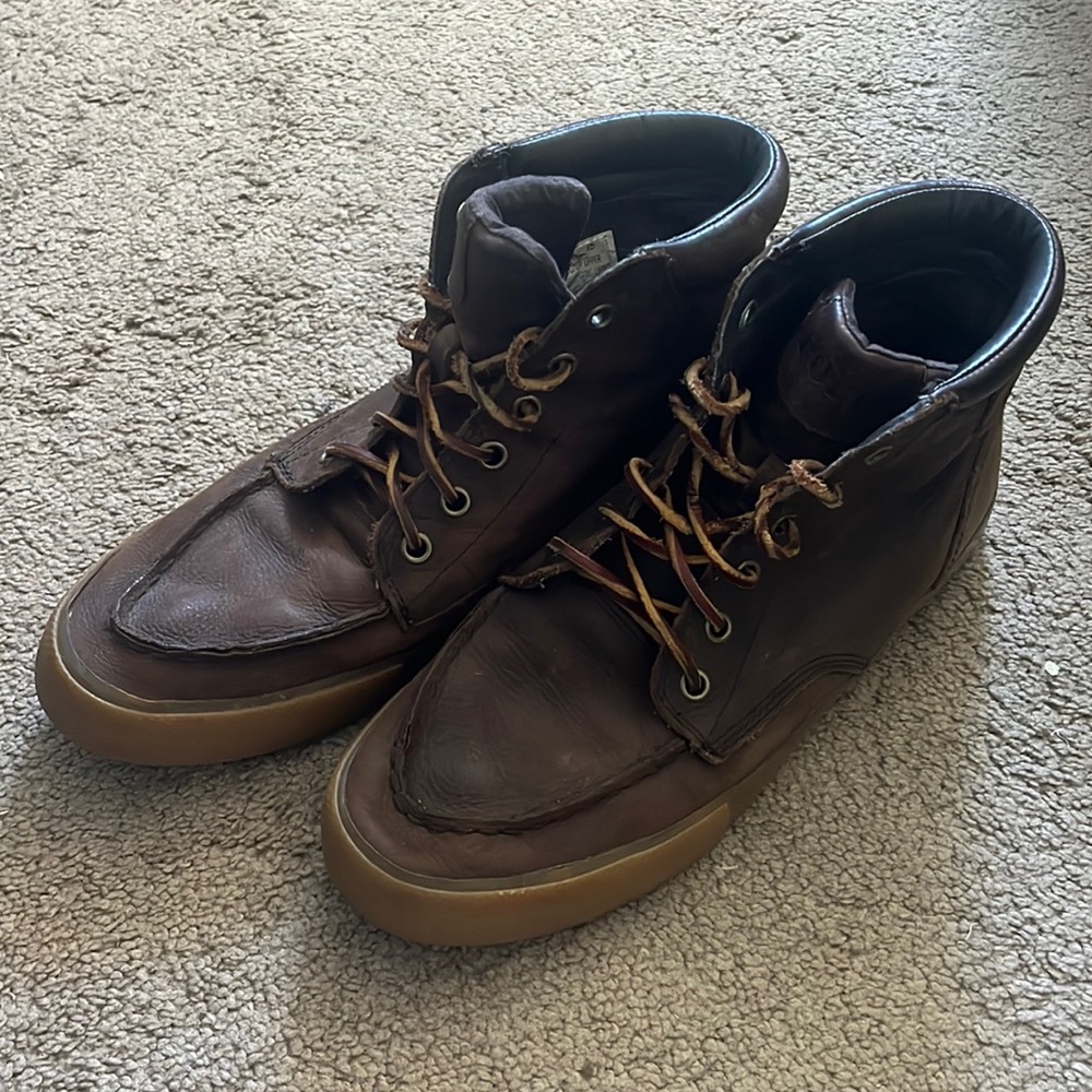 Polo Ralph Lauren Tedd Leather High Top sneaker with logo
